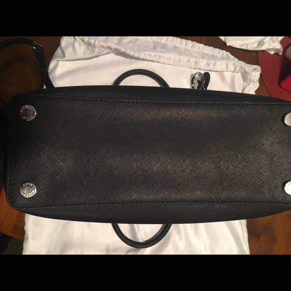 Michael Kors Large Satchel - Picture 7 of 7